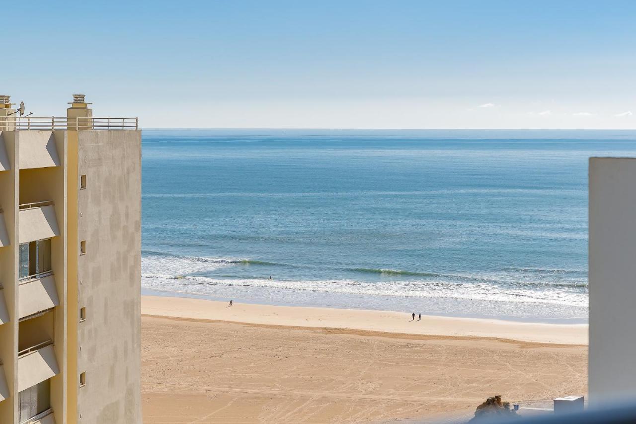 Ocean Beachfront Home By Real Life Concierge Portimão Εξωτερικό φωτογραφία